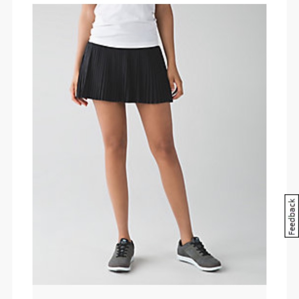 Lululemon size 6 pleat to street skort